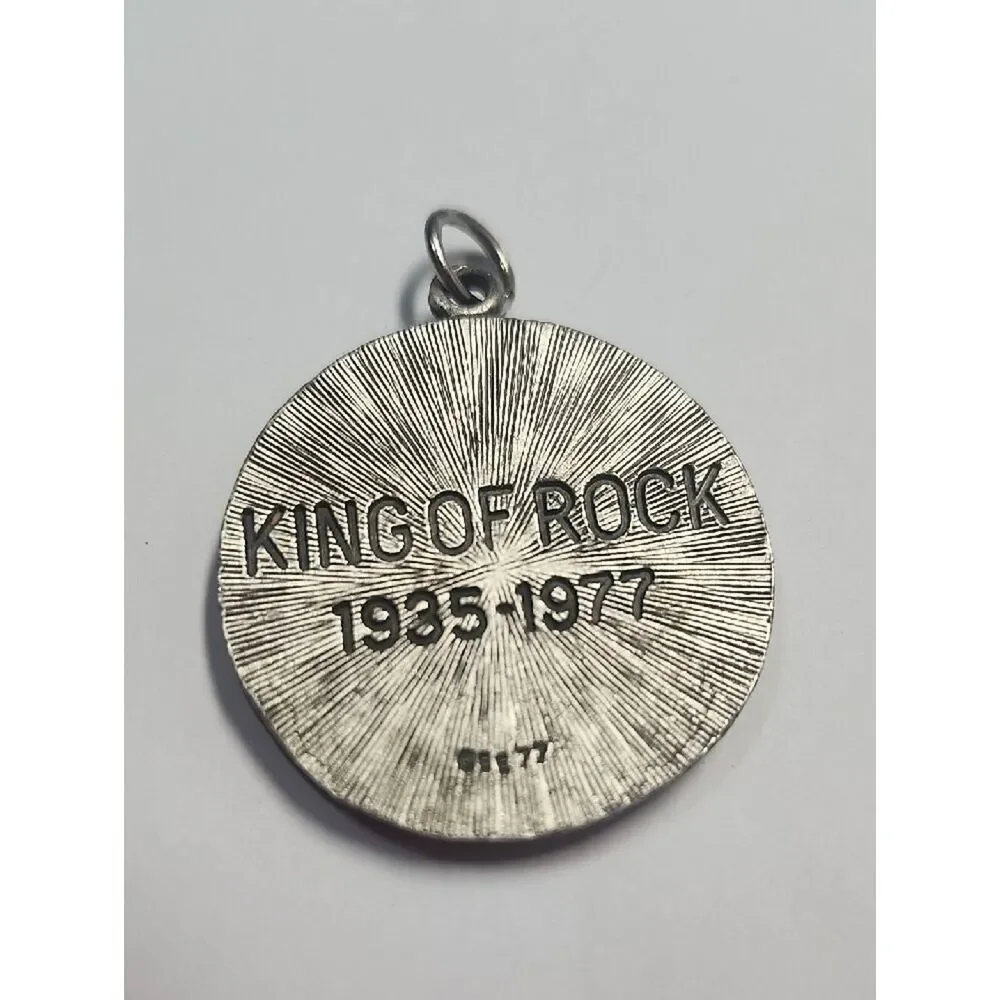 Elvis Pewter Pendant King Of Rock Tribute 1935-1977